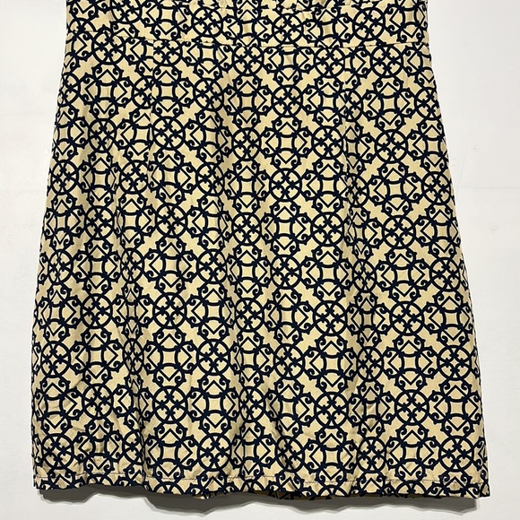 Vineyard Vines 100% Silk Geometric Ruffle Detail Printed Dress Size 0 - Picture 4 of 8